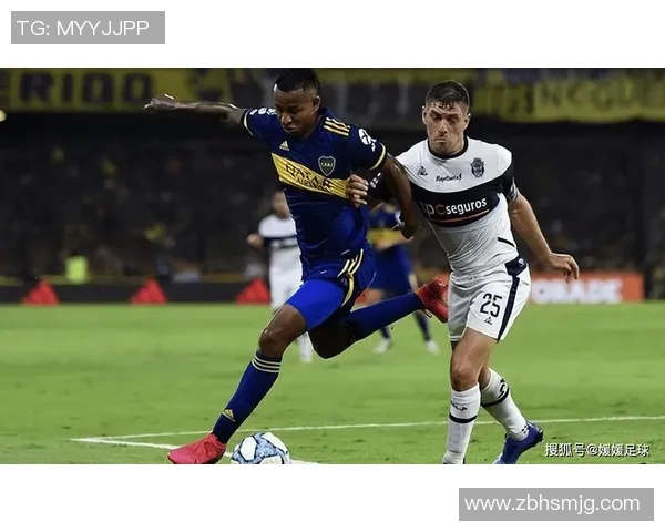 班菲尔德与波士顿的激烈对决揭示了足球战术的深度与魅力