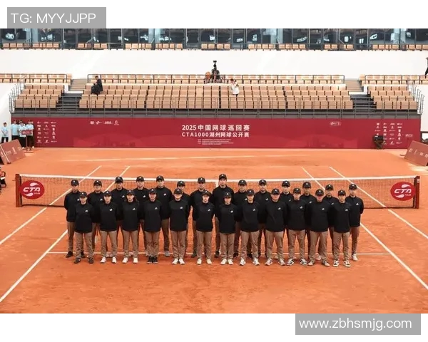 网球盛宴：深入了解南京网球队的团队合作与默契精神